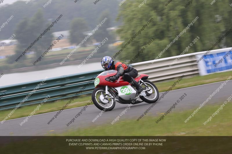 Vintage motorcycle club;eventdigitalimages;mallory park;mallory park trackday photographs;no limits trackdays;peter wileman photography;trackday digital images;trackday photos;vmcc festival 1000 bikes photographs