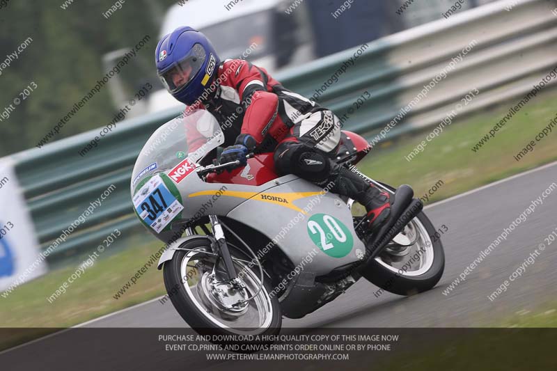 Vintage motorcycle club;eventdigitalimages;mallory park;mallory park trackday photographs;no limits trackdays;peter wileman photography;trackday digital images;trackday photos;vmcc festival 1000 bikes photographs
