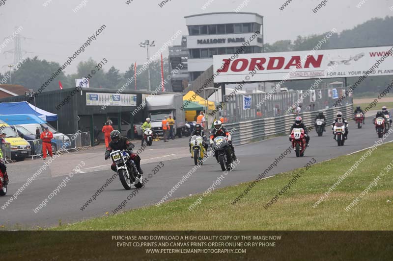 Vintage motorcycle club;eventdigitalimages;mallory park;mallory park trackday photographs;no limits trackdays;peter wileman photography;trackday digital images;trackday photos;vmcc festival 1000 bikes photographs