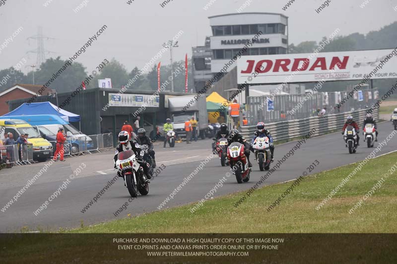 Vintage motorcycle club;eventdigitalimages;mallory park;mallory park trackday photographs;no limits trackdays;peter wileman photography;trackday digital images;trackday photos;vmcc festival 1000 bikes photographs