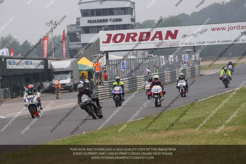 Vintage motorcycle club;eventdigitalimages;mallory park;mallory park trackday photographs;no limits trackdays;peter wileman photography;trackday digital images;trackday photos;vmcc festival 1000 bikes photographs