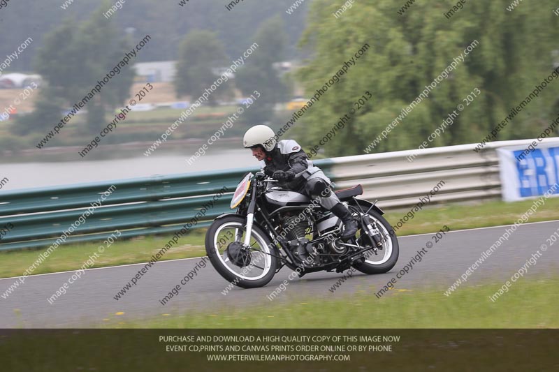 Vintage motorcycle club;eventdigitalimages;mallory park;mallory park trackday photographs;no limits trackdays;peter wileman photography;trackday digital images;trackday photos;vmcc festival 1000 bikes photographs