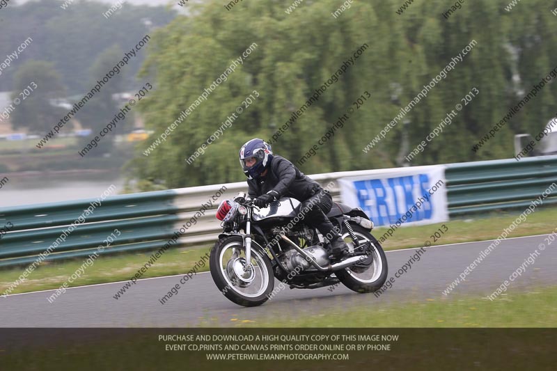 Vintage motorcycle club;eventdigitalimages;mallory park;mallory park trackday photographs;no limits trackdays;peter wileman photography;trackday digital images;trackday photos;vmcc festival 1000 bikes photographs