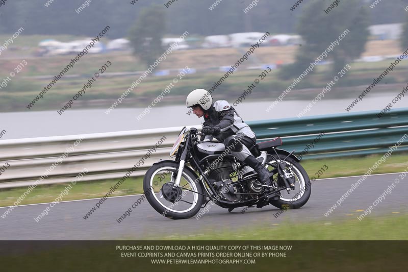 Vintage motorcycle club;eventdigitalimages;mallory park;mallory park trackday photographs;no limits trackdays;peter wileman photography;trackday digital images;trackday photos;vmcc festival 1000 bikes photographs