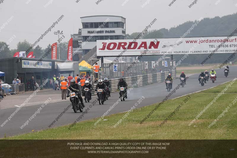 Vintage motorcycle club;eventdigitalimages;mallory park;mallory park trackday photographs;no limits trackdays;peter wileman photography;trackday digital images;trackday photos;vmcc festival 1000 bikes photographs