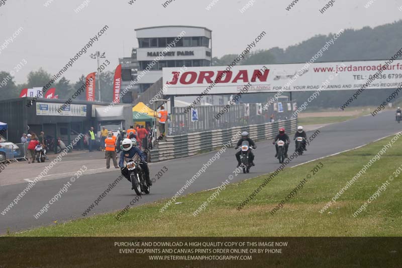 Vintage motorcycle club;eventdigitalimages;mallory park;mallory park trackday photographs;no limits trackdays;peter wileman photography;trackday digital images;trackday photos;vmcc festival 1000 bikes photographs