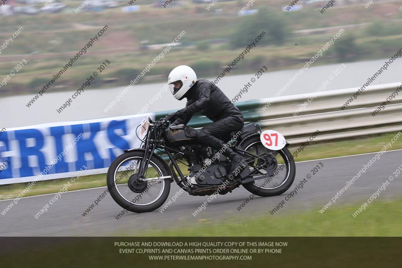 Vintage motorcycle club;eventdigitalimages;mallory park;mallory park trackday photographs;no limits trackdays;peter wileman photography;trackday digital images;trackday photos;vmcc festival 1000 bikes photographs