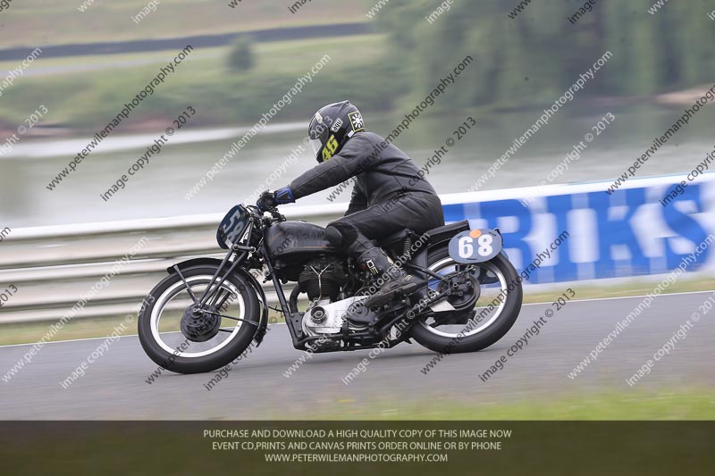 Vintage motorcycle club;eventdigitalimages;mallory park;mallory park trackday photographs;no limits trackdays;peter wileman photography;trackday digital images;trackday photos;vmcc festival 1000 bikes photographs