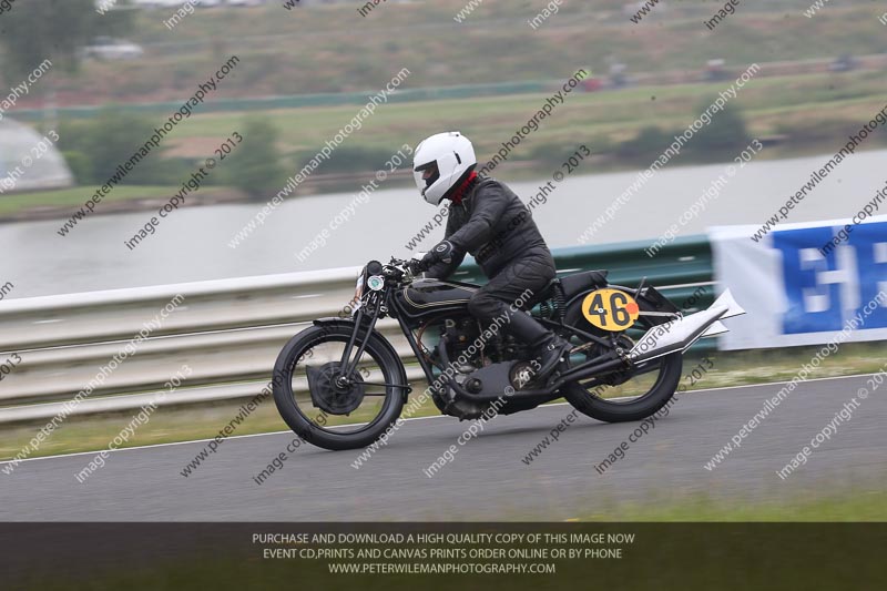 Vintage motorcycle club;eventdigitalimages;mallory park;mallory park trackday photographs;no limits trackdays;peter wileman photography;trackday digital images;trackday photos;vmcc festival 1000 bikes photographs