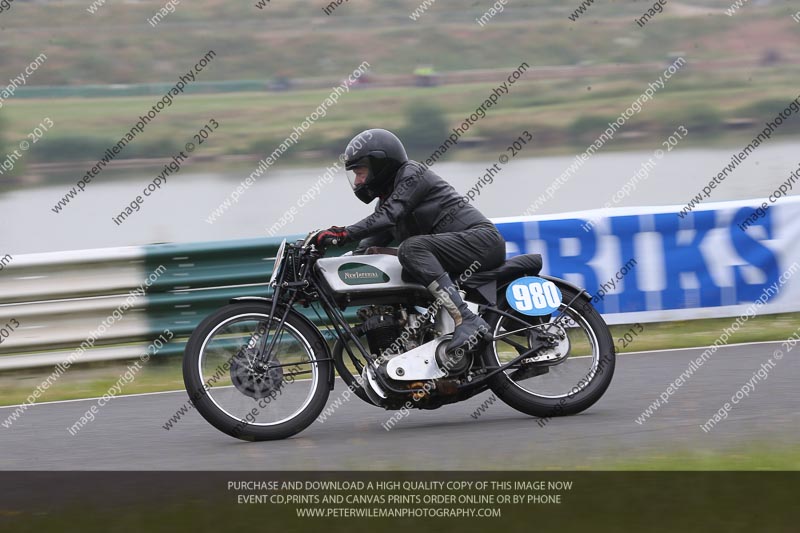 Vintage motorcycle club;eventdigitalimages;mallory park;mallory park trackday photographs;no limits trackdays;peter wileman photography;trackday digital images;trackday photos;vmcc festival 1000 bikes photographs