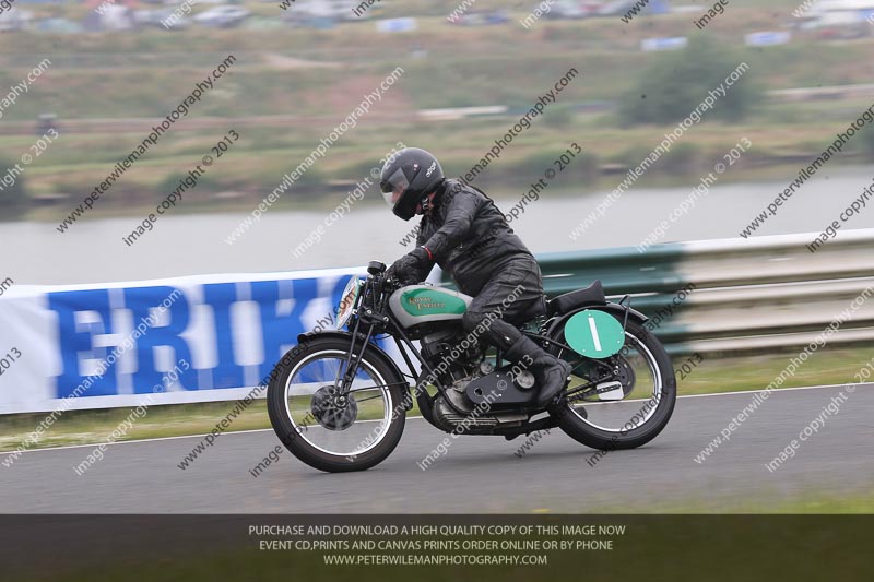 Vintage motorcycle club;eventdigitalimages;mallory park;mallory park trackday photographs;no limits trackdays;peter wileman photography;trackday digital images;trackday photos;vmcc festival 1000 bikes photographs