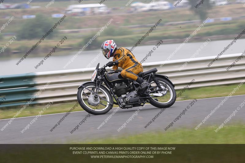 Vintage motorcycle club;eventdigitalimages;mallory park;mallory park trackday photographs;no limits trackdays;peter wileman photography;trackday digital images;trackday photos;vmcc festival 1000 bikes photographs
