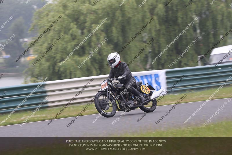 Vintage motorcycle club;eventdigitalimages;mallory park;mallory park trackday photographs;no limits trackdays;peter wileman photography;trackday digital images;trackday photos;vmcc festival 1000 bikes photographs