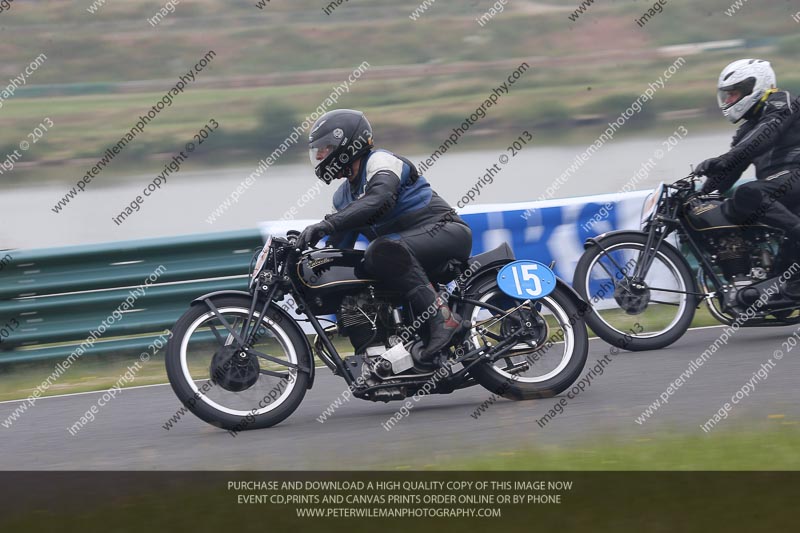 Vintage motorcycle club;eventdigitalimages;mallory park;mallory park trackday photographs;no limits trackdays;peter wileman photography;trackday digital images;trackday photos;vmcc festival 1000 bikes photographs