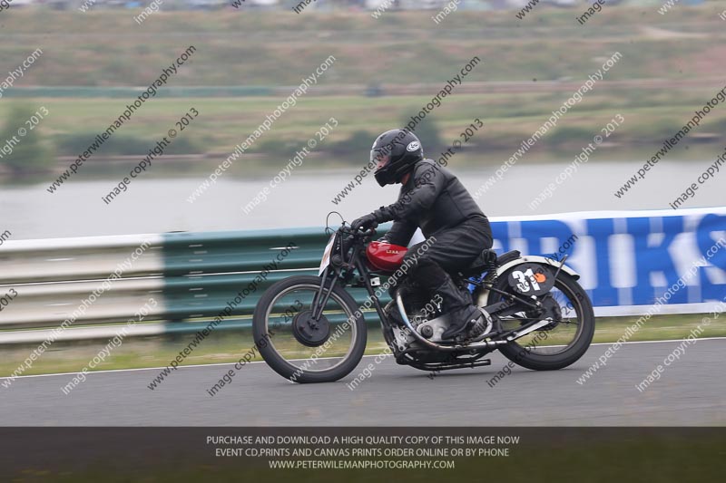 Vintage motorcycle club;eventdigitalimages;mallory park;mallory park trackday photographs;no limits trackdays;peter wileman photography;trackday digital images;trackday photos;vmcc festival 1000 bikes photographs