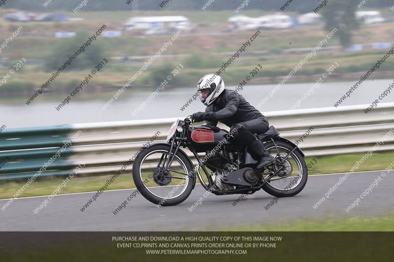 Vintage motorcycle club;eventdigitalimages;mallory park;mallory park trackday photographs;no limits trackdays;peter wileman photography;trackday digital images;trackday photos;vmcc festival 1000 bikes photographs