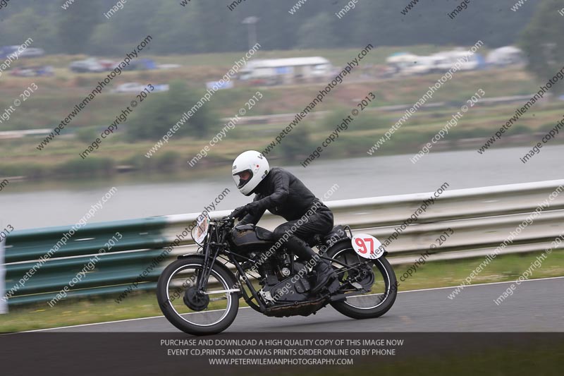 Vintage motorcycle club;eventdigitalimages;mallory park;mallory park trackday photographs;no limits trackdays;peter wileman photography;trackday digital images;trackday photos;vmcc festival 1000 bikes photographs