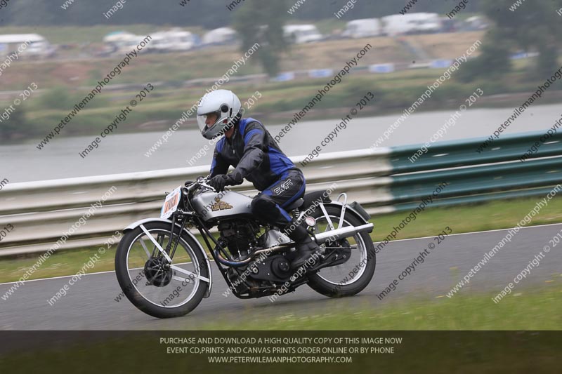 Vintage motorcycle club;eventdigitalimages;mallory park;mallory park trackday photographs;no limits trackdays;peter wileman photography;trackday digital images;trackday photos;vmcc festival 1000 bikes photographs