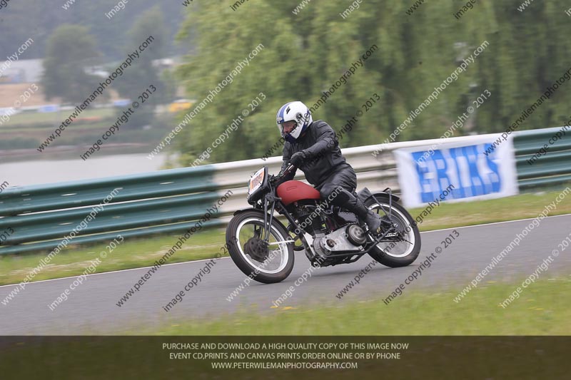 Vintage motorcycle club;eventdigitalimages;mallory park;mallory park trackday photographs;no limits trackdays;peter wileman photography;trackday digital images;trackday photos;vmcc festival 1000 bikes photographs