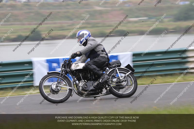 Vintage motorcycle club;eventdigitalimages;mallory park;mallory park trackday photographs;no limits trackdays;peter wileman photography;trackday digital images;trackday photos;vmcc festival 1000 bikes photographs
