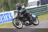 Vintage-motorcycle-club;eventdigitalimages;mallory-park;mallory-park-trackday-photographs;no-limits-trackdays;peter-wileman-photography;trackday-digital-images;trackday-photos;vmcc-festival-1000-bikes-photographs