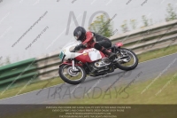 Vintage-motorcycle-club;eventdigitalimages;mallory-park;mallory-park-trackday-photographs;no-limits-trackdays;peter-wileman-photography;trackday-digital-images;trackday-photos;vmcc-festival-1000-bikes-photographs