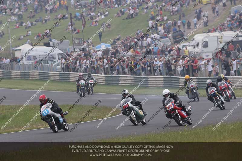 Vintage motorcycle club;eventdigitalimages;mallory park;mallory park trackday photographs;no limits trackdays;peter wileman photography;trackday digital images;trackday photos;vmcc festival 1000 bikes photographs