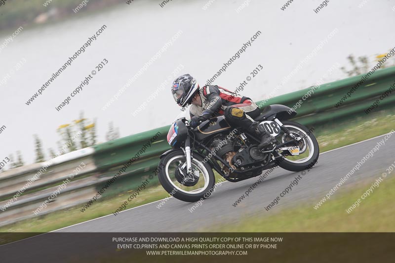 Vintage motorcycle club;eventdigitalimages;mallory park;mallory park trackday photographs;no limits trackdays;peter wileman photography;trackday digital images;trackday photos;vmcc festival 1000 bikes photographs