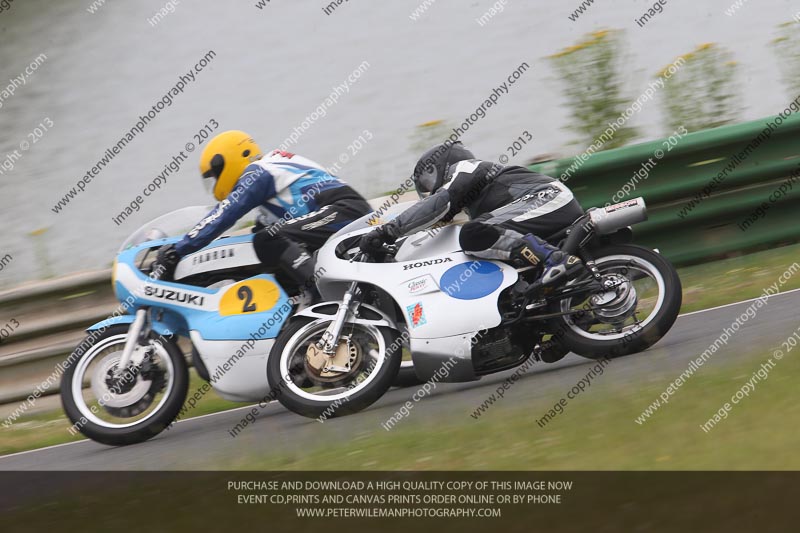Vintage motorcycle club;eventdigitalimages;mallory park;mallory park trackday photographs;no limits trackdays;peter wileman photography;trackday digital images;trackday photos;vmcc festival 1000 bikes photographs