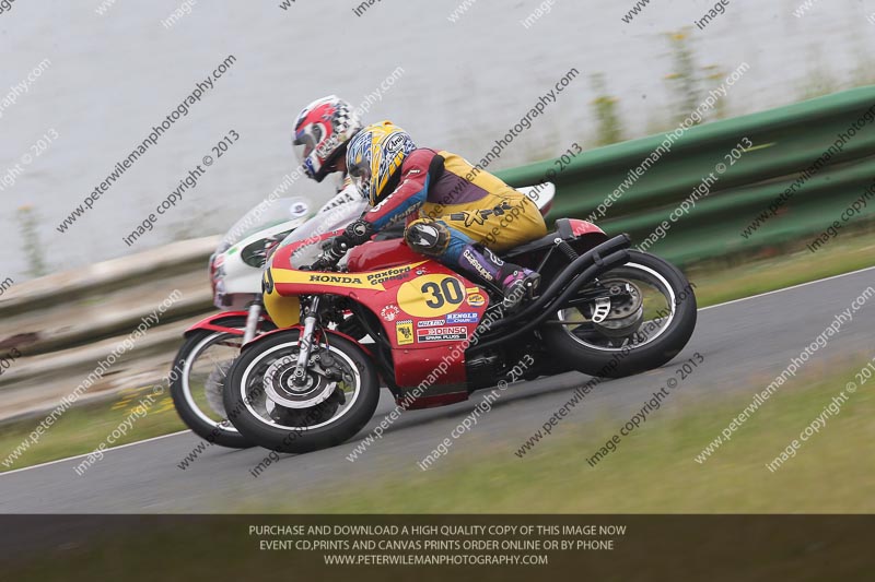Vintage motorcycle club;eventdigitalimages;mallory park;mallory park trackday photographs;no limits trackdays;peter wileman photography;trackday digital images;trackday photos;vmcc festival 1000 bikes photographs