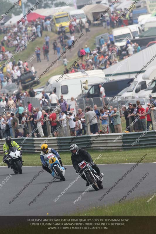 Vintage motorcycle club;eventdigitalimages;mallory park;mallory park trackday photographs;no limits trackdays;peter wileman photography;trackday digital images;trackday photos;vmcc festival 1000 bikes photographs