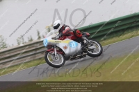 Vintage-motorcycle-club;eventdigitalimages;mallory-park;mallory-park-trackday-photographs;no-limits-trackdays;peter-wileman-photography;trackday-digital-images;trackday-photos;vmcc-festival-1000-bikes-photographs