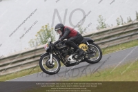 Vintage-motorcycle-club;eventdigitalimages;mallory-park;mallory-park-trackday-photographs;no-limits-trackdays;peter-wileman-photography;trackday-digital-images;trackday-photos;vmcc-festival-1000-bikes-photographs