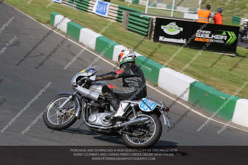 Vintage motorcycle club;eventdigitalimages;mallory park;mallory park trackday photographs;no limits trackdays;peter wileman photography;trackday digital images;trackday photos;vmcc festival 1000 bikes photographs