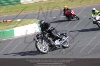 Vintage-motorcycle-club;eventdigitalimages;mallory-park;mallory-park-trackday-photographs;no-limits-trackdays;peter-wileman-photography;trackday-digital-images;trackday-photos;vmcc-festival-1000-bikes-photographs