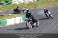 Vintage-motorcycle-club;eventdigitalimages;mallory-park;mallory-park-trackday-photographs;no-limits-trackdays;peter-wileman-photography;trackday-digital-images;trackday-photos;vmcc-festival-1000-bikes-photographs