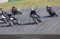 Vintage-motorcycle-club;eventdigitalimages;mallory-park;mallory-park-trackday-photographs;no-limits-trackdays;peter-wileman-photography;trackday-digital-images;trackday-photos;vmcc-festival-1000-bikes-photographs