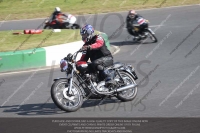 Vintage-motorcycle-club;eventdigitalimages;mallory-park;mallory-park-trackday-photographs;no-limits-trackdays;peter-wileman-photography;trackday-digital-images;trackday-photos;vmcc-festival-1000-bikes-photographs