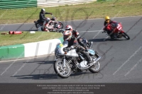 Vintage-motorcycle-club;eventdigitalimages;mallory-park;mallory-park-trackday-photographs;no-limits-trackdays;peter-wileman-photography;trackday-digital-images;trackday-photos;vmcc-festival-1000-bikes-photographs