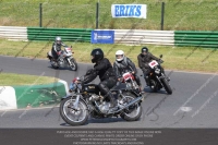 Vintage-motorcycle-club;eventdigitalimages;mallory-park;mallory-park-trackday-photographs;no-limits-trackdays;peter-wileman-photography;trackday-digital-images;trackday-photos;vmcc-festival-1000-bikes-photographs