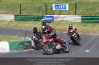 Vintage-motorcycle-club;eventdigitalimages;mallory-park;mallory-park-trackday-photographs;no-limits-trackdays;peter-wileman-photography;trackday-digital-images;trackday-photos;vmcc-festival-1000-bikes-photographs