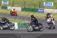 Vintage-motorcycle-club;eventdigitalimages;mallory-park;mallory-park-trackday-photographs;no-limits-trackdays;peter-wileman-photography;trackday-digital-images;trackday-photos;vmcc-festival-1000-bikes-photographs