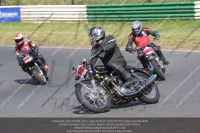 Vintage-motorcycle-club;eventdigitalimages;mallory-park;mallory-park-trackday-photographs;no-limits-trackdays;peter-wileman-photography;trackday-digital-images;trackday-photos;vmcc-festival-1000-bikes-photographs