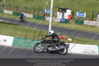 Vintage-motorcycle-club;eventdigitalimages;mallory-park;mallory-park-trackday-photographs;no-limits-trackdays;peter-wileman-photography;trackday-digital-images;trackday-photos;vmcc-festival-1000-bikes-photographs