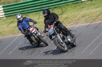 Vintage-motorcycle-club;eventdigitalimages;mallory-park;mallory-park-trackday-photographs;no-limits-trackdays;peter-wileman-photography;trackday-digital-images;trackday-photos;vmcc-festival-1000-bikes-photographs