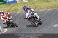 Vintage-motorcycle-club;eventdigitalimages;mallory-park;mallory-park-trackday-photographs;no-limits-trackdays;peter-wileman-photography;trackday-digital-images;trackday-photos;vmcc-festival-1000-bikes-photographs
