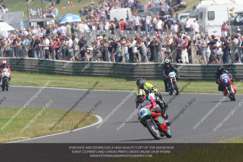 Vintage motorcycle club;eventdigitalimages;mallory park;mallory park trackday photographs;no limits trackdays;peter wileman photography;trackday digital images;trackday photos;vmcc festival 1000 bikes photographs