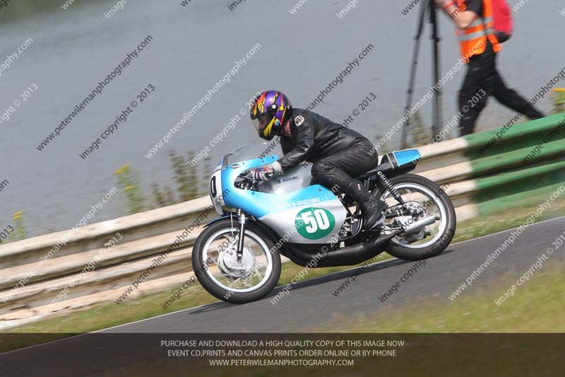 Vintage motorcycle club;eventdigitalimages;mallory park;mallory park trackday photographs;no limits trackdays;peter wileman photography;trackday digital images;trackday photos;vmcc festival 1000 bikes photographs