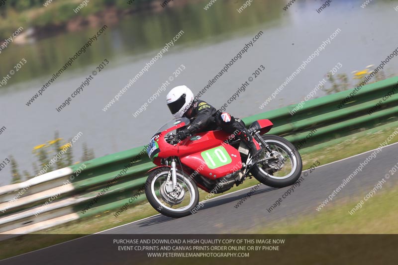 Vintage motorcycle club;eventdigitalimages;mallory park;mallory park trackday photographs;no limits trackdays;peter wileman photography;trackday digital images;trackday photos;vmcc festival 1000 bikes photographs