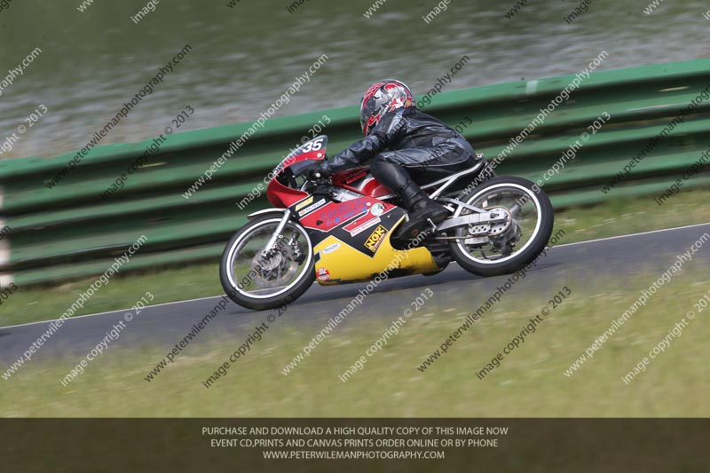 Vintage motorcycle club;eventdigitalimages;mallory park;mallory park trackday photographs;no limits trackdays;peter wileman photography;trackday digital images;trackday photos;vmcc festival 1000 bikes photographs